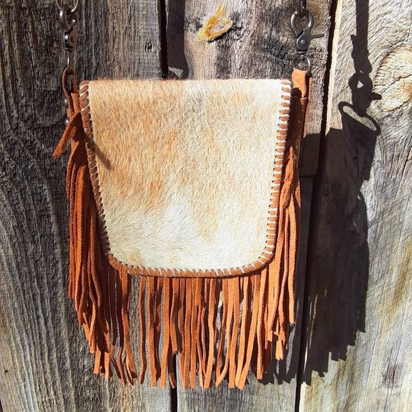 Designer Montana West. Genuine leather, cowhide fringe bag. - Picture 1 of 8